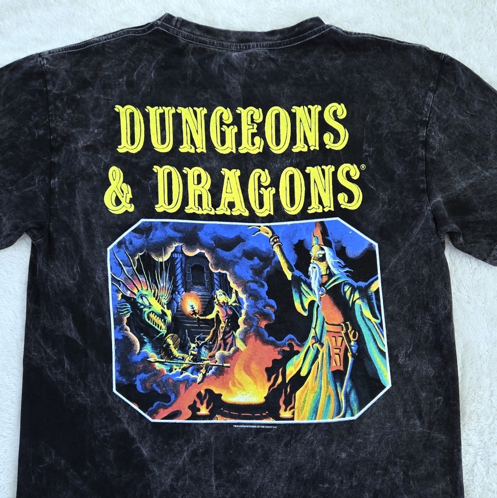 MAD😡 Engine Global LLC Dungeons🏰⛓️ & Dragons🐉 Graphic Tee👕 - NWOT - Picture 11 of 13
